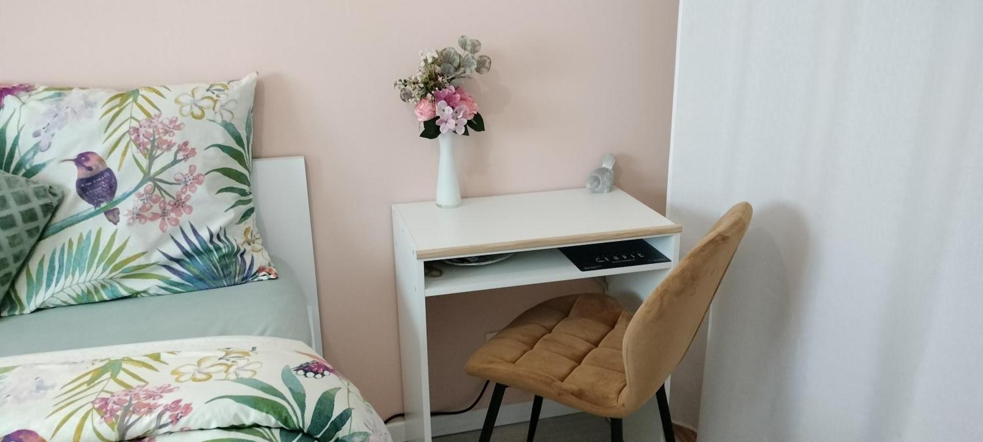 Un Studio Avec Une Entree Independante Thilouze Exteriér fotografie