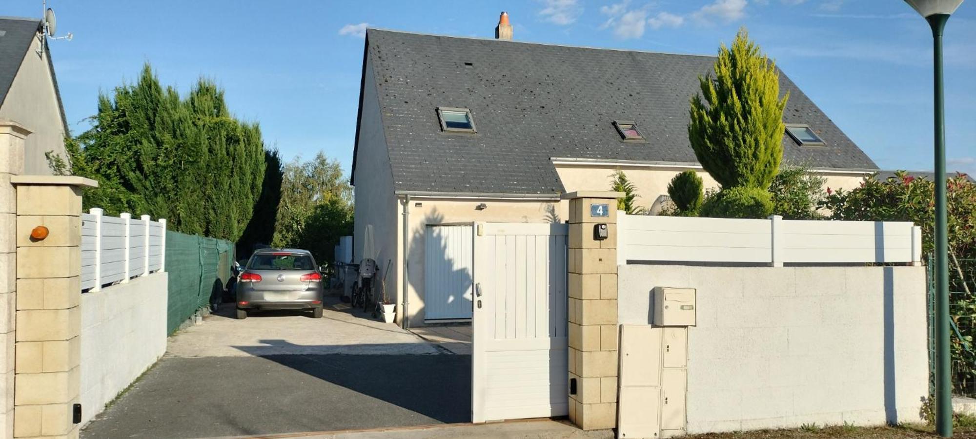 Un Studio Avec Une Entree Independante Thilouze Exteriér fotografie